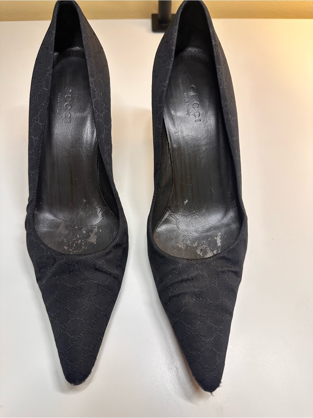 Gucci Black Pointed Toe Jacquard Pumps